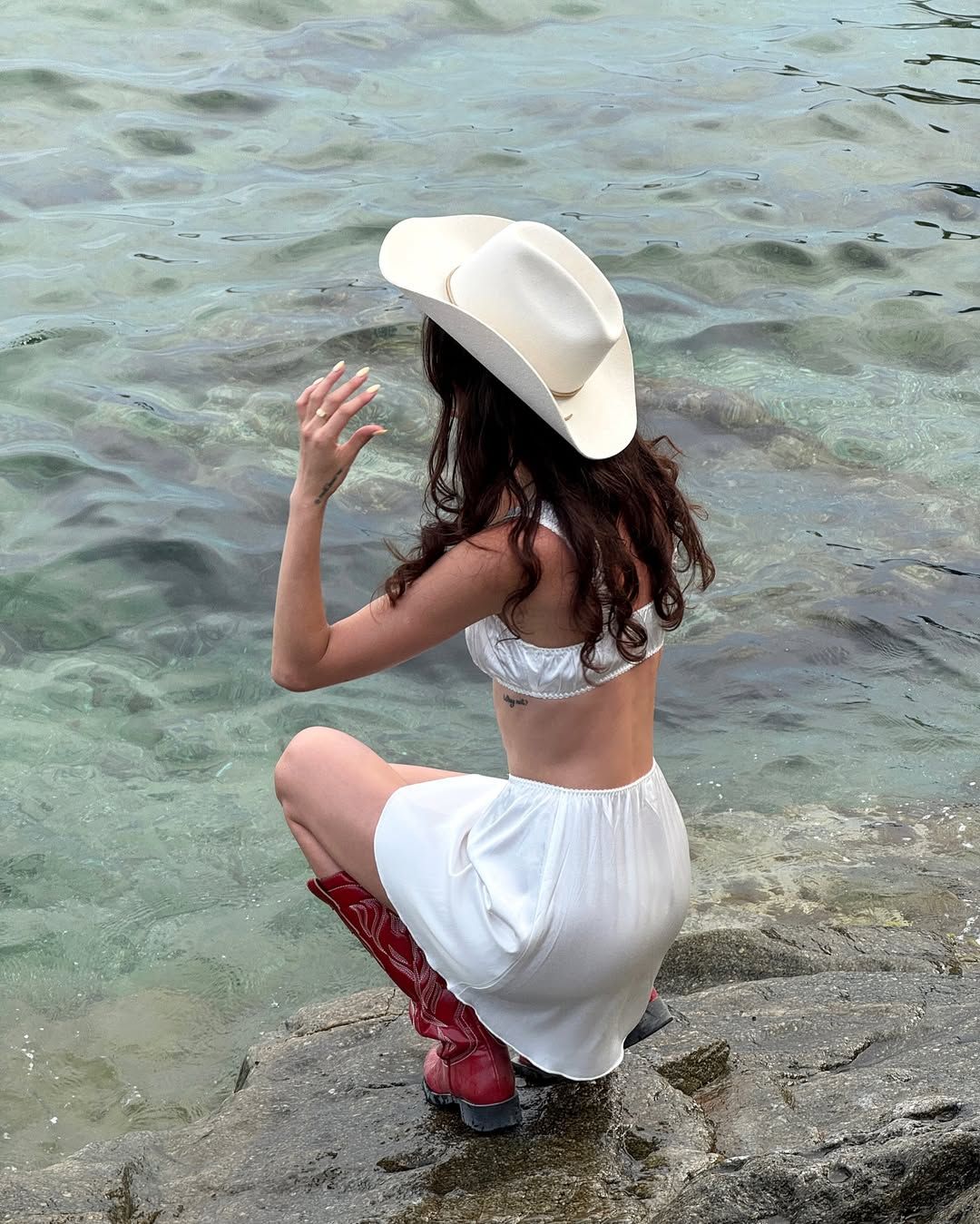 Стиль coastal cowgirl підкорює модниць усього світу. - фото 749600