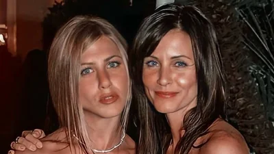 Не мужчина, а "красный флаг": Кортни Кокс пытается спасти Энистон от очередной драмы