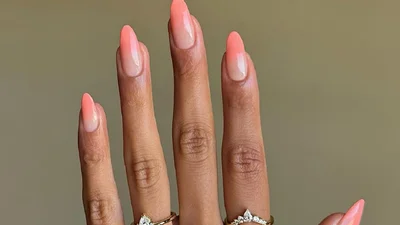 Эти 4 трендовые дизайны ногтей в августе 2025 года откроют денежный поток