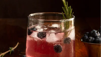 Mocktails - новая классика: рецепты летних безалкогольных коктейлей из сезонных ингредиентов