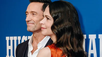 Скандал в Голливуде: "Росомаха" Хью Джекман и его новая возлюбленная Саттон Фостер под огнем критики