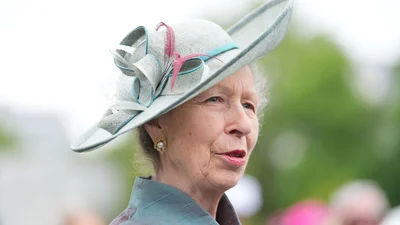 Зара Тиндалл проговорилась, что всегда носит с собой в сумочке ее мать, принцесса Анна