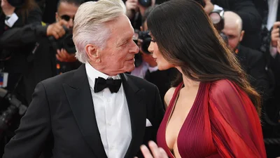 Кетрін Зета-Джонс відверто розповіла про свій шлюб з Майклом Дугласом: "Це божевілля"