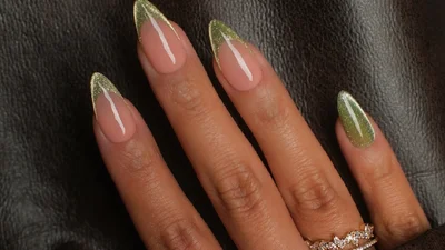 5 варіантів манікюру з ефектом "котяче око", що стануть головним трендом осені