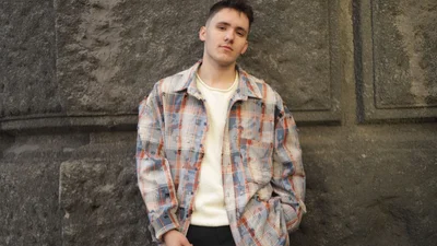 Дівчина YAKTAK показала рідкісні фото їхньої спільної прогулянки