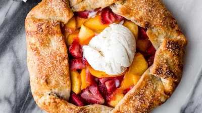 Галета с нектаринами – легкий летний пирог