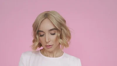 Олена Мандзюк на фоні скандалу з кримінальною справою засвітилася з новою зачіскою: хейтери ніяк не заспокояться