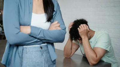 3 фразы, которые убивают любовь мужчины к женщине: не говори их никогда