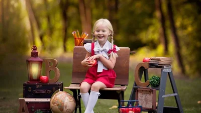 Поздравления с 1 сентября 2025: готовые фразы + картинки для всех близких