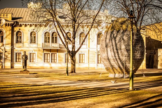 Не столицы, но тоже крутые: топ европейских городов, которые стоит посетить - фото 757734