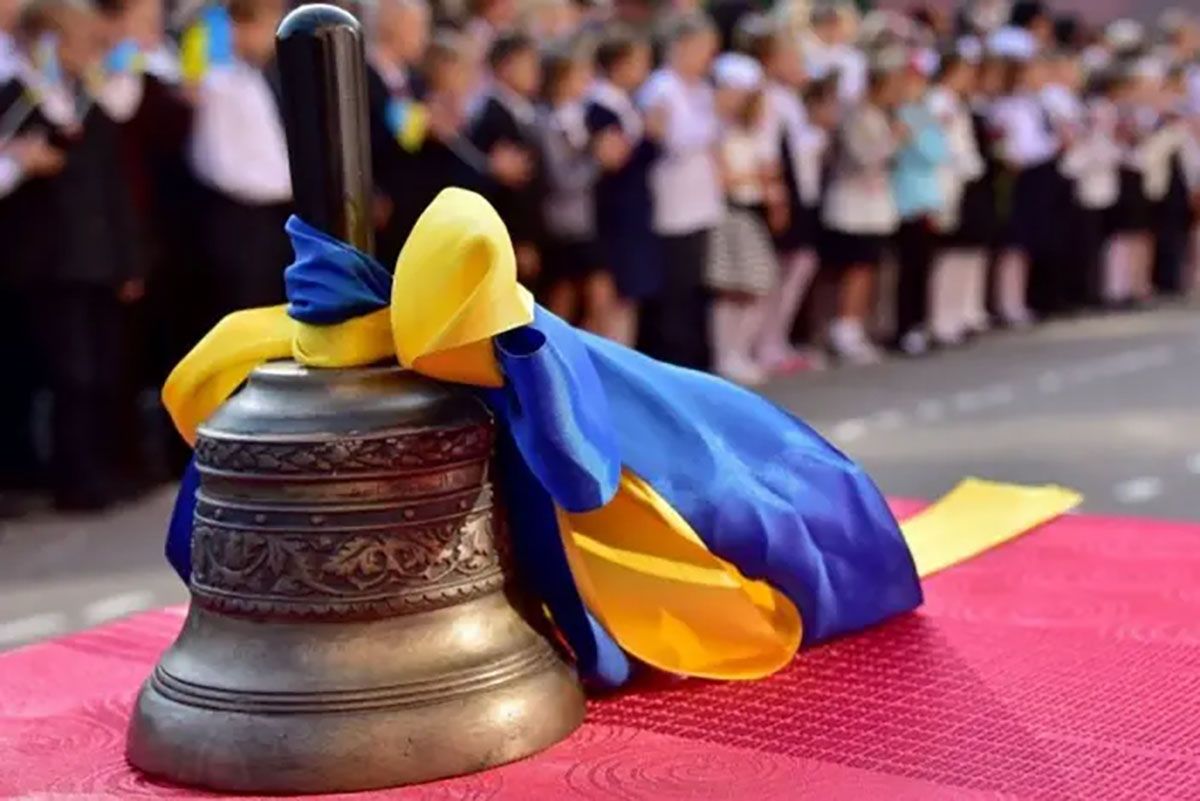 Топ стихов для первоклашек на 1 сентября 2025, которые легко выучить и весело читать - 758217 Топ стихов для первоклашек на 1 сентября 2025, которые легко выучить и весело читать - фото 758217