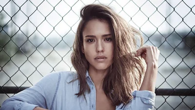 Топ зірок, яких цькували у школі - зараз їх обожнює весь світ