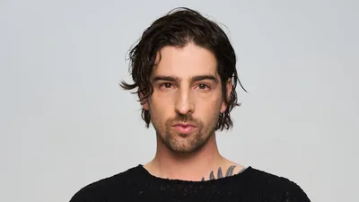 Дантес таки холостяк — фани знайшли докази