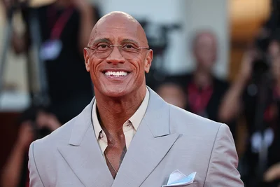 Дуэйн Скала Джонсон шокировал внешностью после рекордного похудения на 27 кг - фото 760514