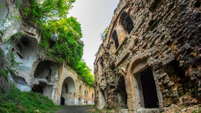 Місця сили та легенд: 5 локацій України, що здивують навіть досвідчених мандрівників