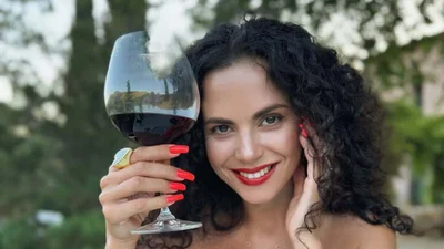 Стало відомо, скільки платив "Золотий вік" Насті Каменських за співпрацю - сума угоди вражає