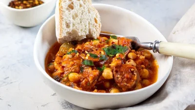 Як приготувати квасолю по-бретонськи – страва, яка замінить м’ясо