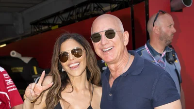 Лорен Санчес судится с родным братом из-за откровенных фото с мужем-миллиардером: что произошло