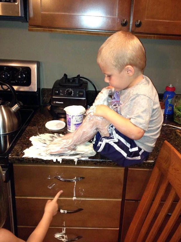 15 смешных фотографий, которые доказывают, что дети и еда - это всегда взрывная комбинация - фото 762764