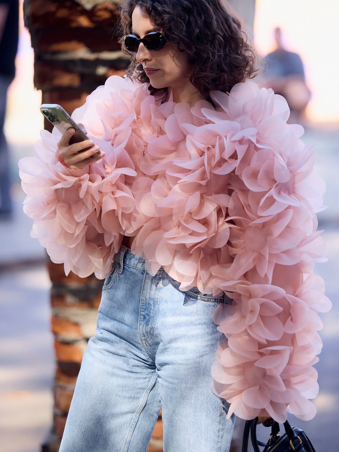 Streetstyle-находки Ukrainian Fashion Week 2026: самые стильные луки гостей - 762786 Streetstyle-находки Ukrainian Fashion Week 2026: самые стильные луки гостей - фото 762786
