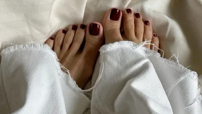 Эти цвета педикюра - абсолютный мастхэв осени 2025 года
