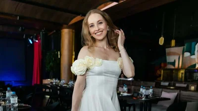 Крихітка Анна Сагайдачна у коротеньких шортиках показала гарячі танці на пілоні