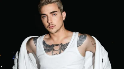 MELOVIN показався в лікарні та озвучив свій складний діагноз: мережа захейтила співака