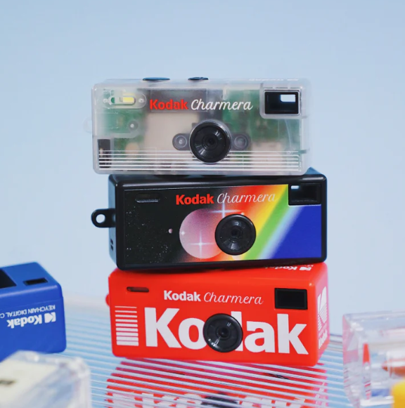 Какая милота: компания Kodak представила камеру-брелок в стиле 80-х - 765709 Какая милота: компания Kodak представила камеру-брелок в стиле 80-х - фото 765709