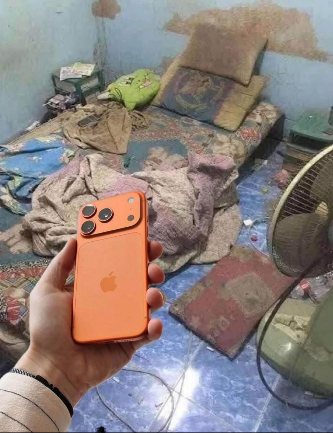 Мемы о новом iPhone 17: в сети смеются над коллаборацией Ющенко и Apple - фото 766169