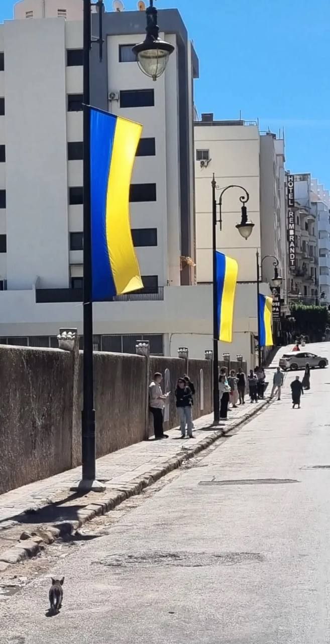 Джордж Клуні зняв 'Україну' в Марокко - фото 766229