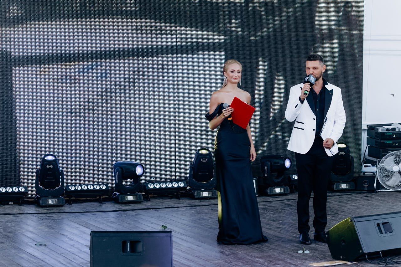 В Одессе кинозвезда Анастасия Цимбалару поддержала бойцов и открыла вечер единоборств ИСКА - фото 766472