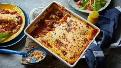 Грецька мусака – страва, яка збере всю родину за столом