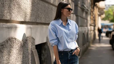 Голубая рубашка – как носить ее этой осенью, чтобы выглядеть стильно