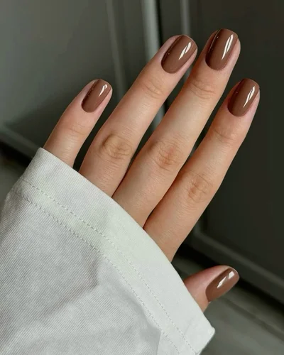 Каштанові нігті - фото 767380