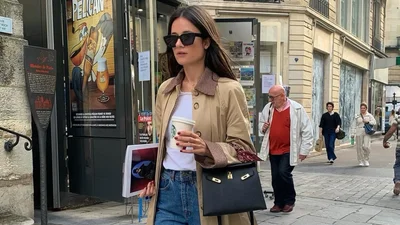 Один стильный трюк француженок, который делает любые джинсы роскошными