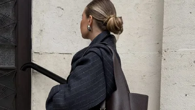 Прості та витончені: найкращі 4 зачіски із зібраним волоссям на осінь