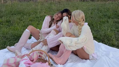 Стильні крихітки обирають трендові гумові чоботи на осінь - і ось чому