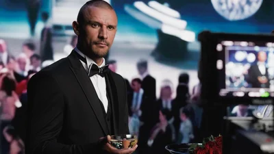 К Тарасу Цимбалюку на Холостяк-14 пришла знакомая блондинка: все думают, что это известная актриса