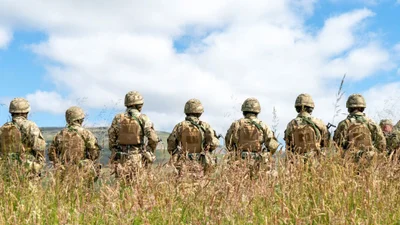 Універсальні привітання з Днем захисників 2025 та картинки, які підійдуть для всіх