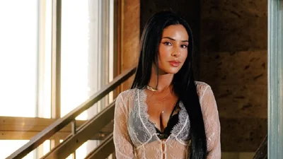 Злата Огнєвіч показала книгу, яку зараз читає: глибокі роздуми, філософія та мудрість