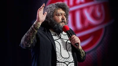 Комік з "Ліги сміху" після важкої операції зізнався про приліт біля своєї квартири: "Чорні смуги в житті"