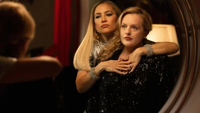 Субстанція 2.0?: новий боді-горор "Маска" з Елізабет Мосс обіцяє пристойну порцію крінжу