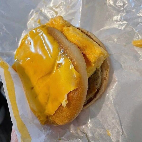 Найкумедніші фейли McDonald’s, після перегляду яких тобі прийдеться шукати новий улюблений фастфуд - фото 772908