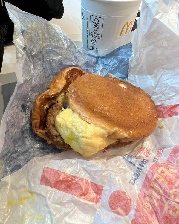 Найкумедніші фейли McDonald’s, після перегляду яких тобі прийдеться шукати новий улюблений фастфуд - фото 772909