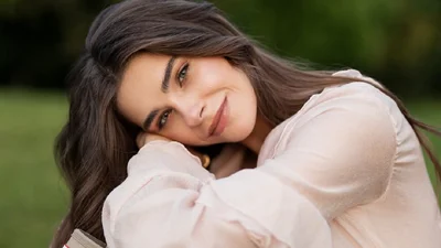 Катерина Остапчук поділилася улюбленим бюджетним олівцем для осіннього макіяжу губ