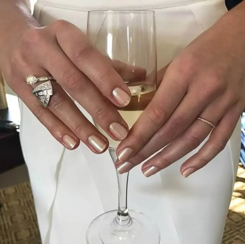 Что такое toasted nails – маникюр, который выглядит роскошно на любой длине - 773548 Что такое toasted nails – маникюр, который выглядит роскошно на любой длине - фото 773548