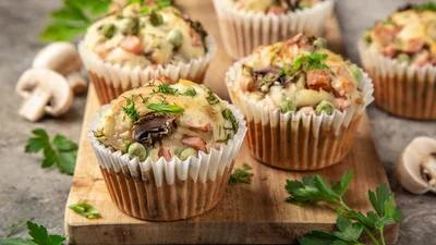Смачніше, ніж пиріжки: закускові кекси з грибами й сиром