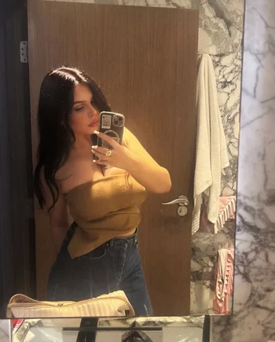 Zlata Mitchell photo - photo 773978