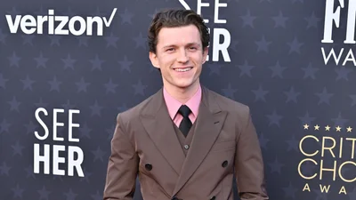 Том Холланд планирует построить собственную школу в Лондоне: готовит образовательную революцию