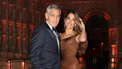 Амаль Клуни обрезала свои волосы до пояса - теперь она обладательница "пузырчатой" стрижки